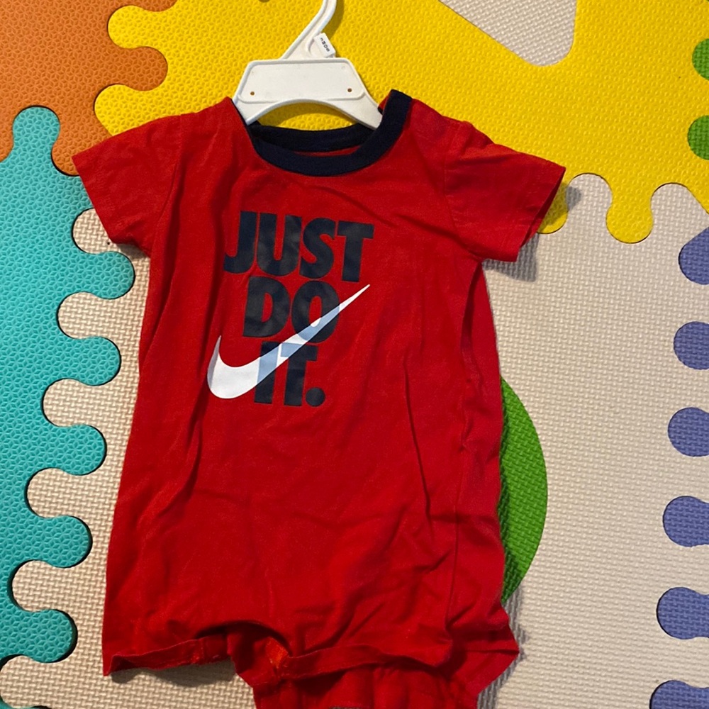 Nike romper UNISEX!